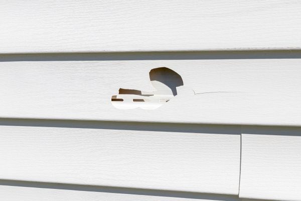 White Vinyl Siding Repair in Sequim